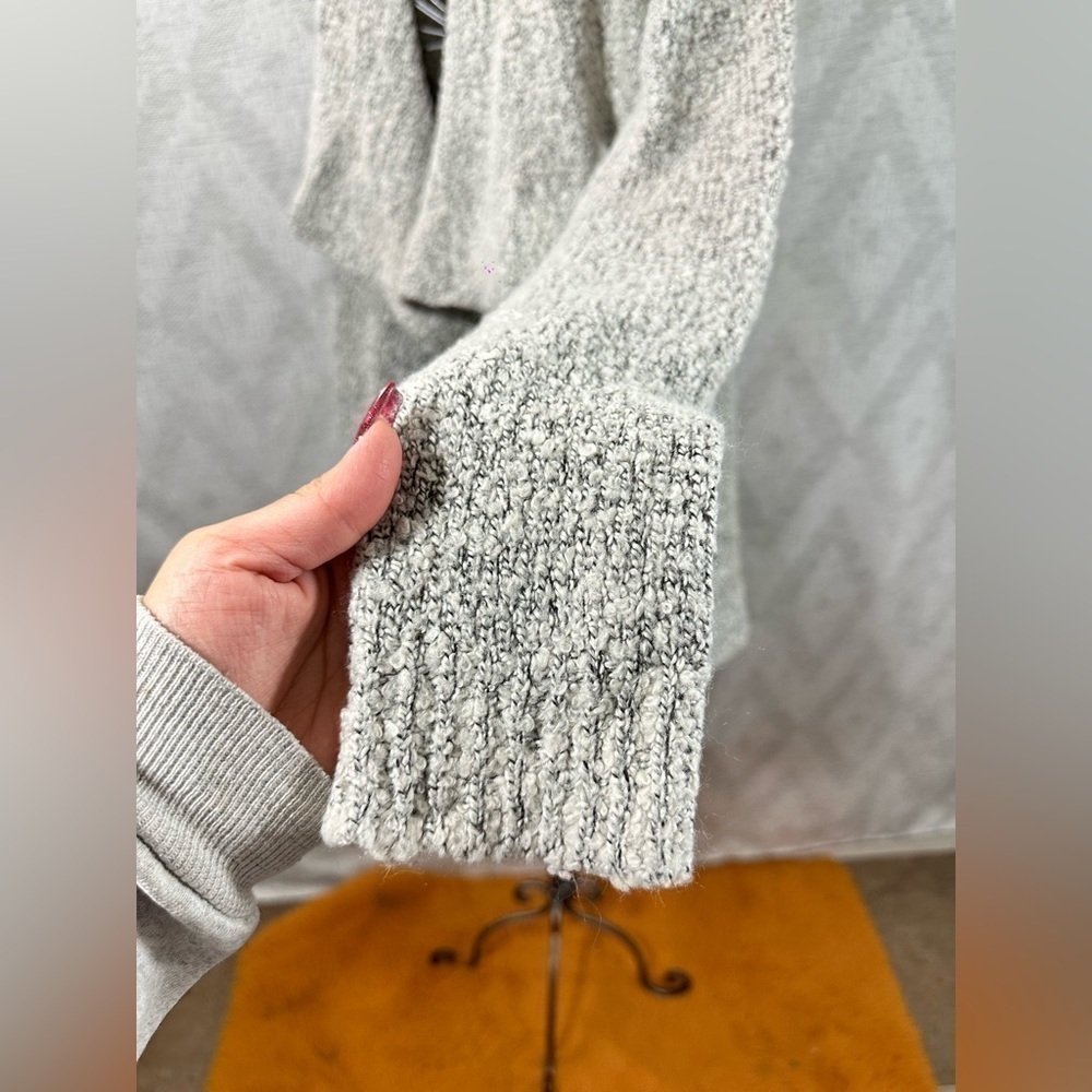 Alya grey knit waterfall cardigan size S - Picture 8 of 8
